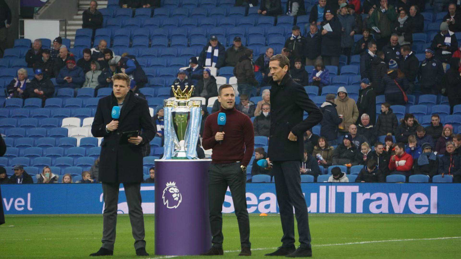 漸吸引了多 漸吸引了多